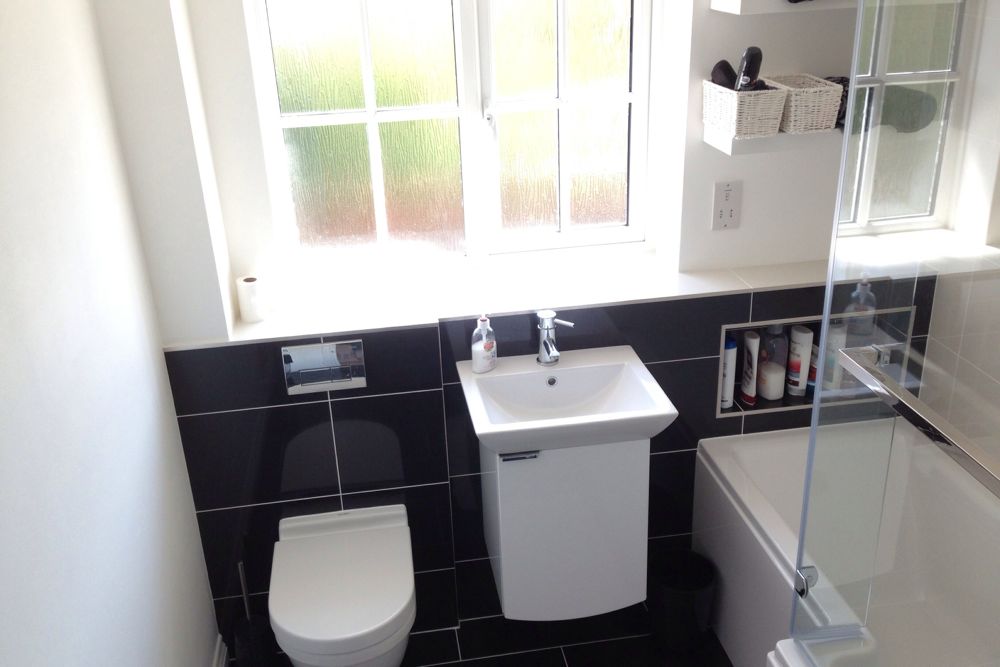Image of 2014 07 30 bathroom 006 <h2>2014-07-31 - Bathroom and en-suite project is near to completion</h2>