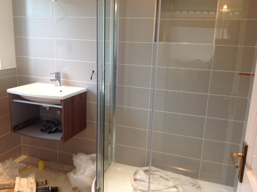 Image of 2014 07 30 en suite 002 <h2>2014-07-31 - Bathroom and en-suite project is near to completion</h2>