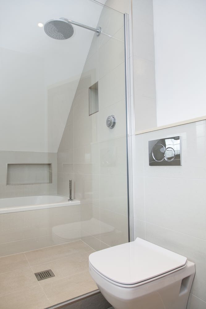 Image of 2015 05 28 bathroom 003 <h2>2015-05-28 - This bathroom makes the most of available space</h2>