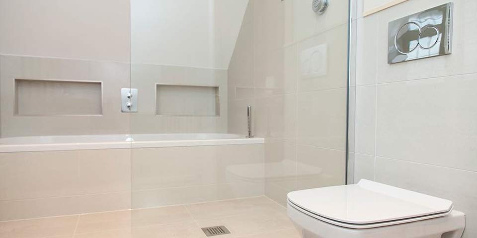 Image of 2015 05 28 bathroom 006 <h2>2015-05-28 - This bathroom makes the most of available space</h2>